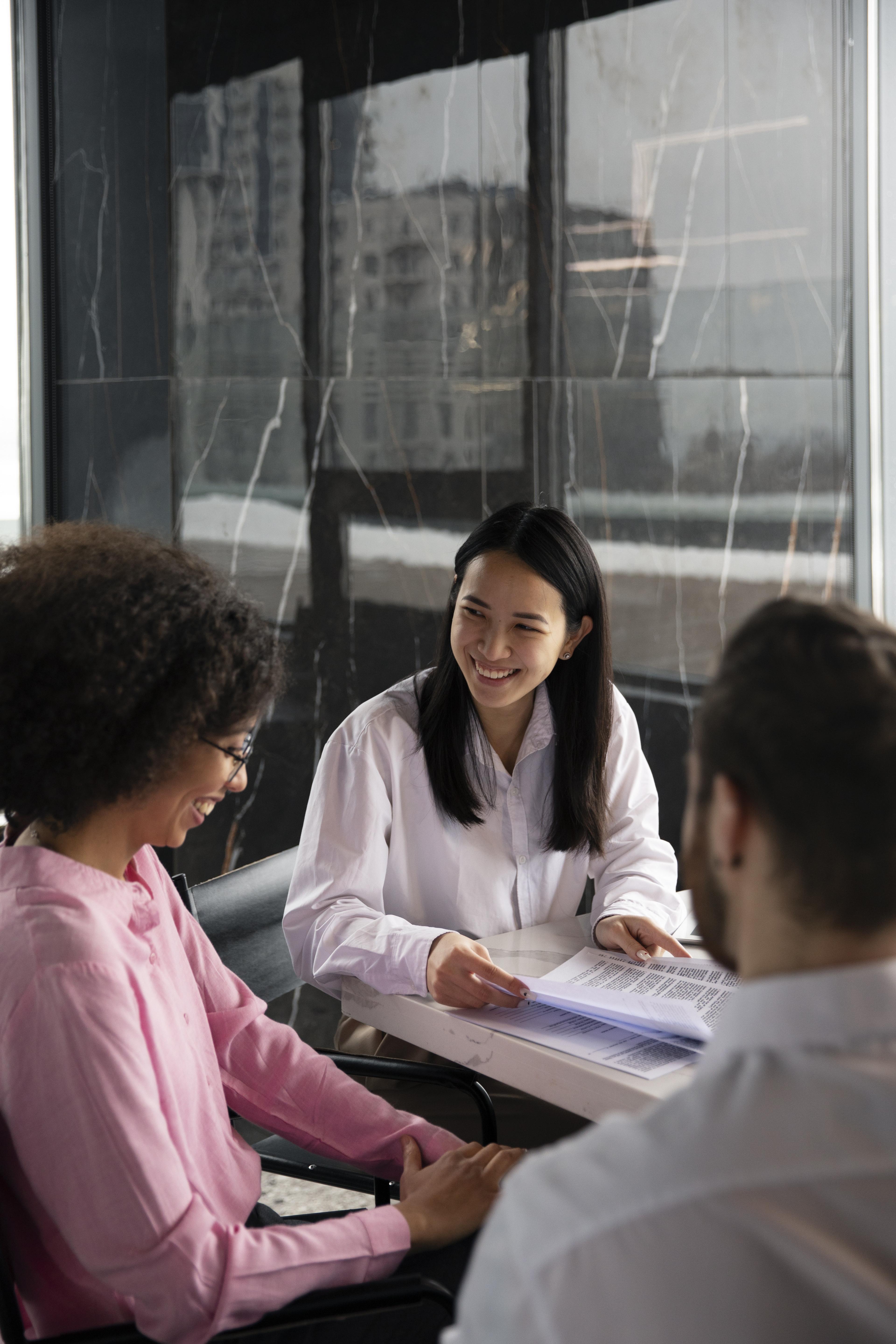 Equipe SHM Brasil em reunião de planejamento
